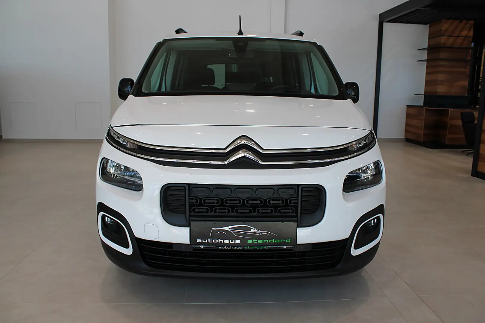 Citroen Berlingo BlueHDI 130 S&S Shine XL**Tolle Ausstattung** Weiß - 2