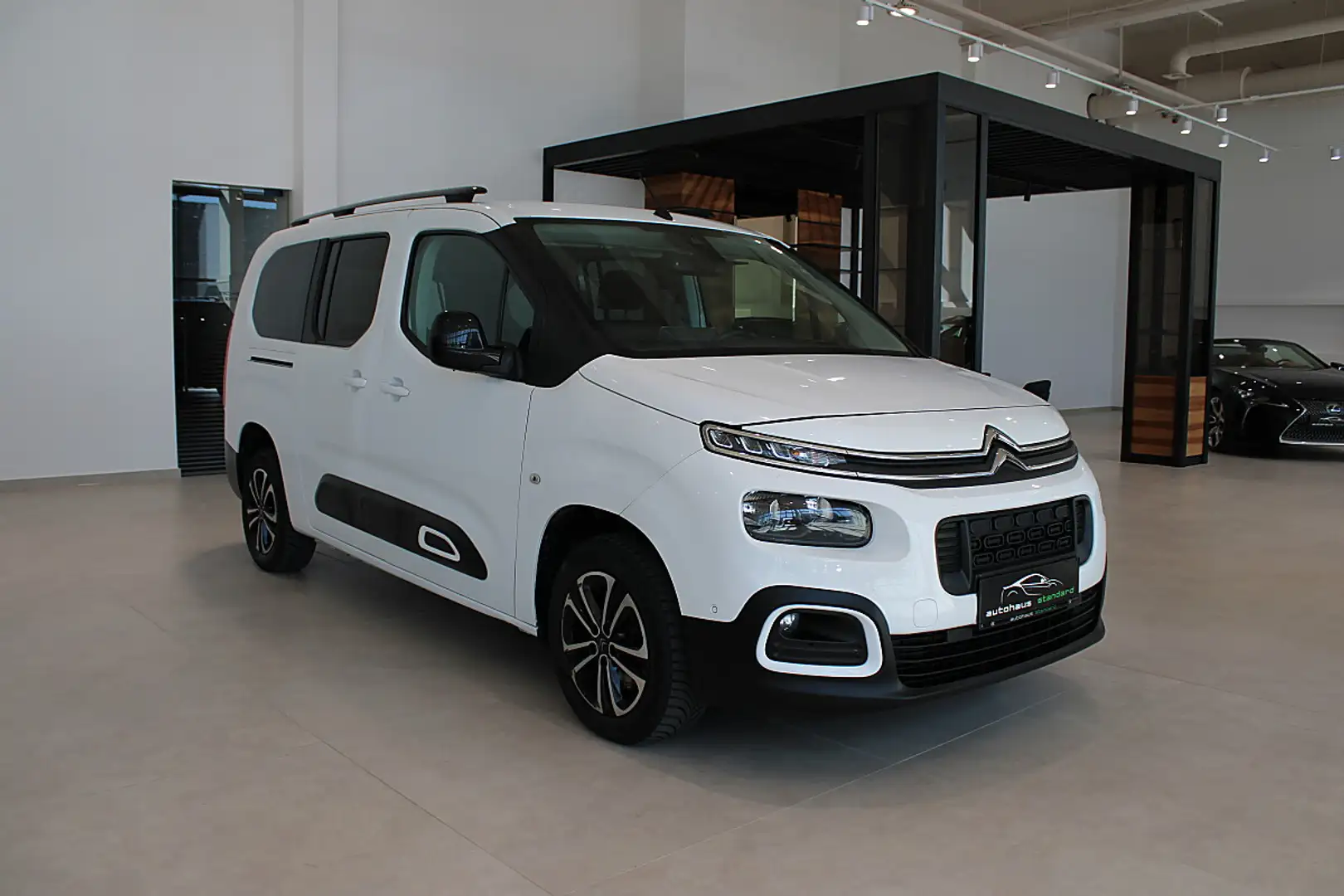 Citroen Berlingo BlueHDI 130 S&S Shine XL**Tolle Ausstattung** Weiß - 1
