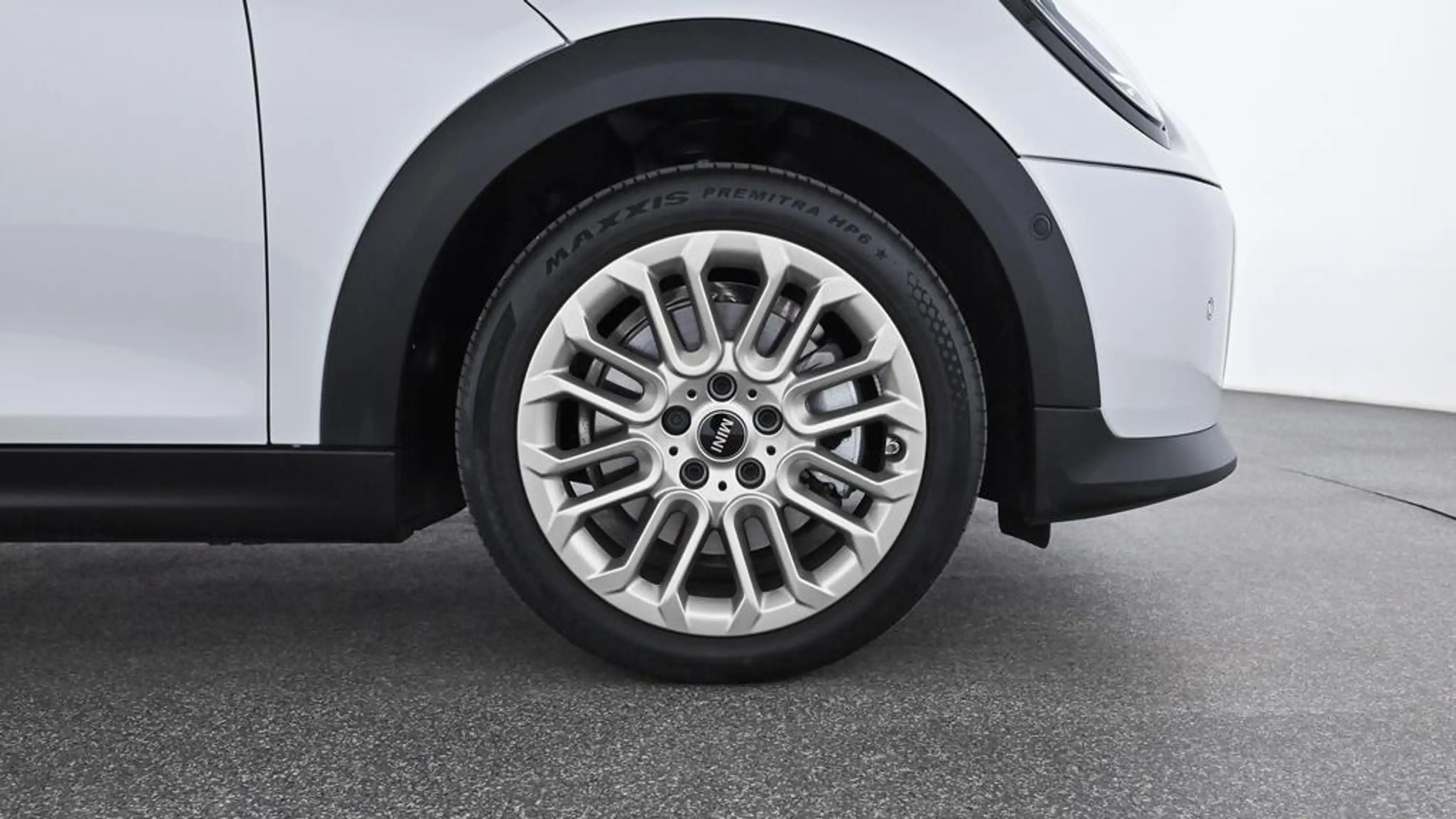 MINI Cooper C Favoured Trim — photo 13