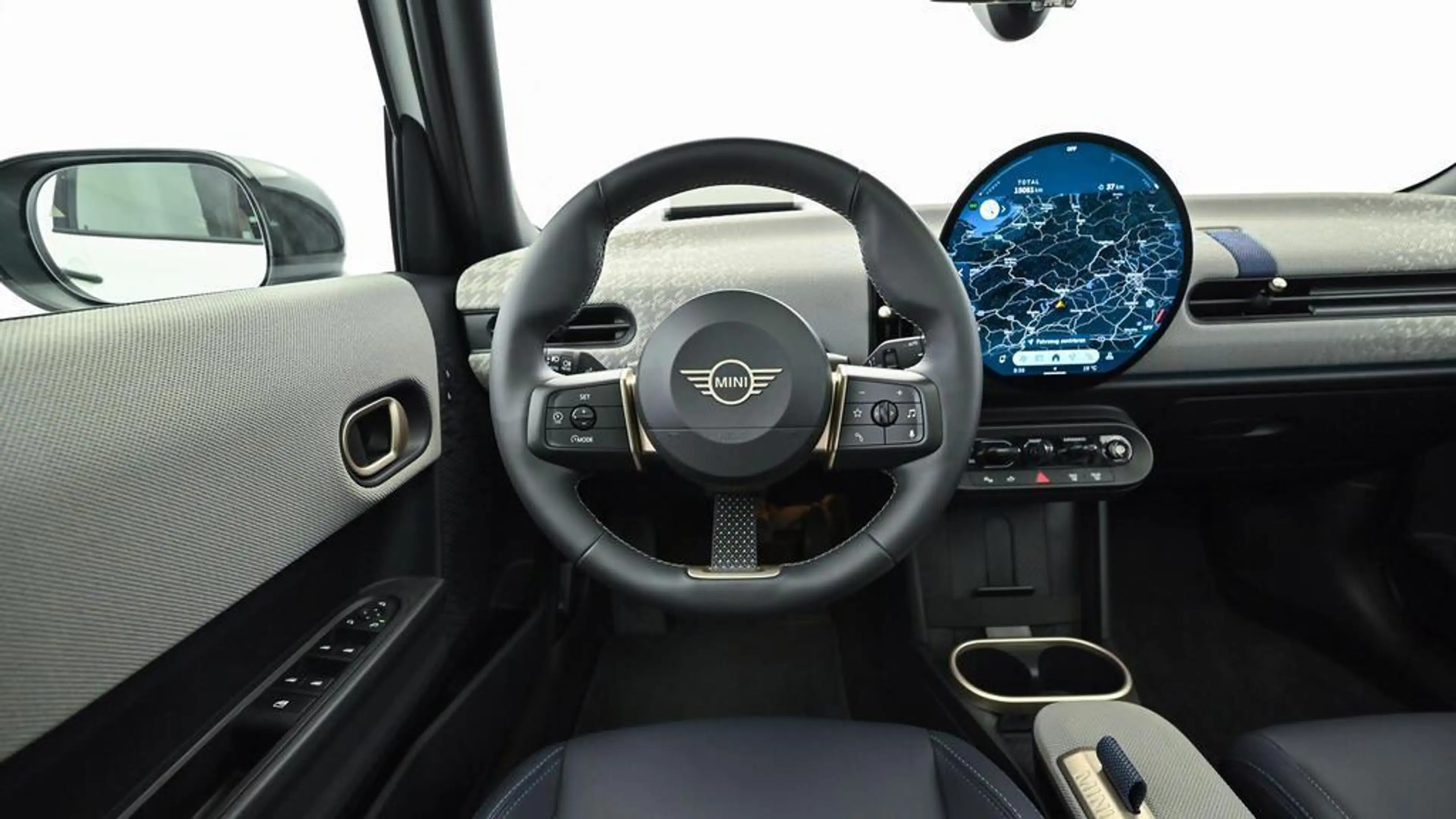 MINI Cooper C Favoured Trim — photo 14