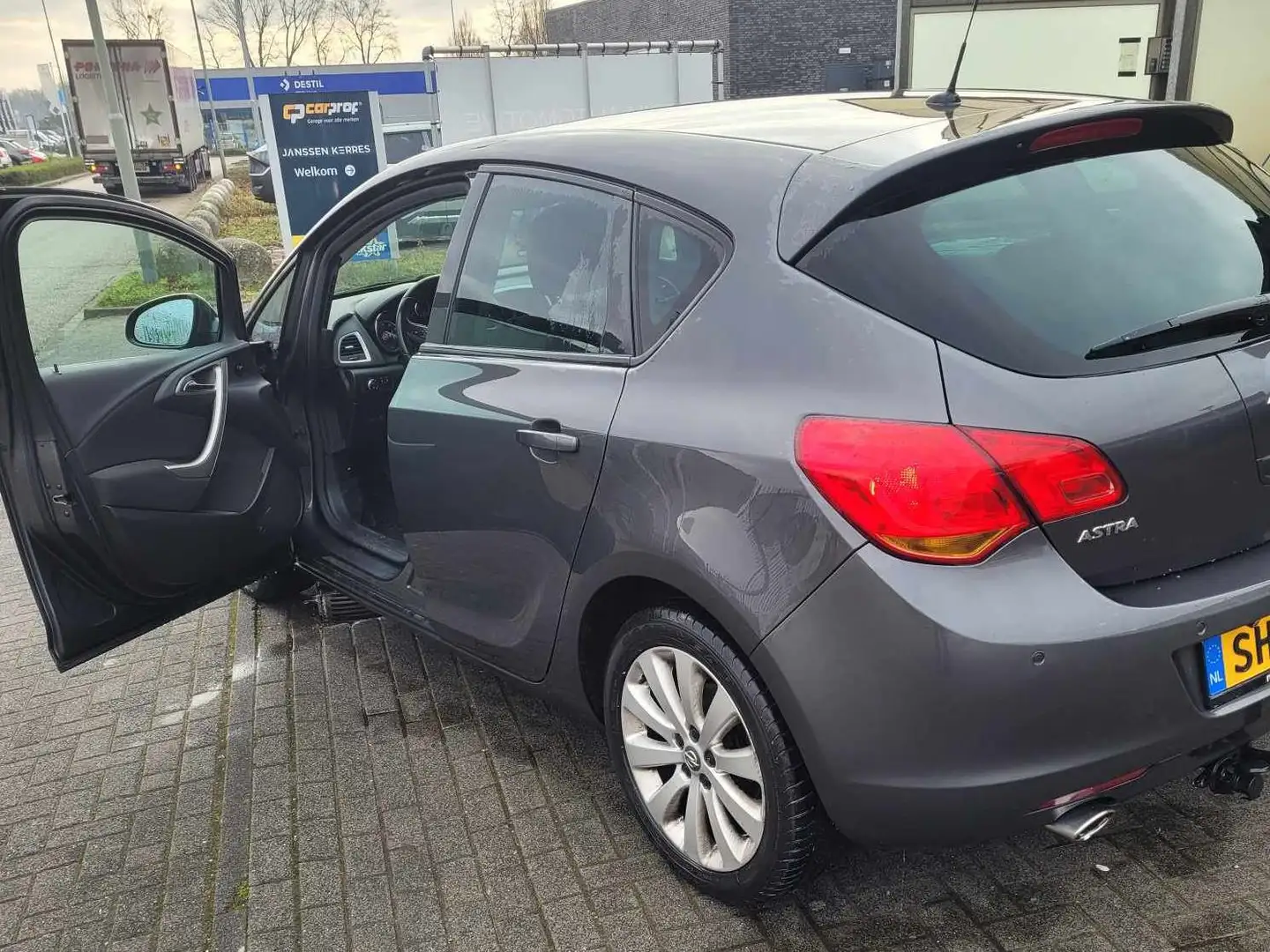 Opel Astra Astra 1.4 Turbo Edition Grijs - 2