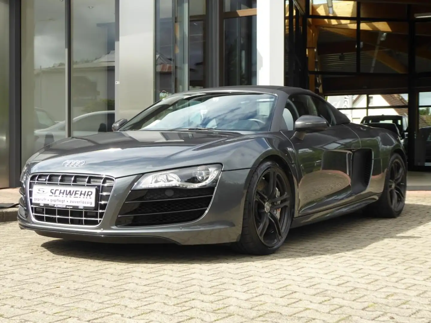 Audi R8 *Keramikbremse*magnetic ride*Herrmann Auspuff* Grau - 2