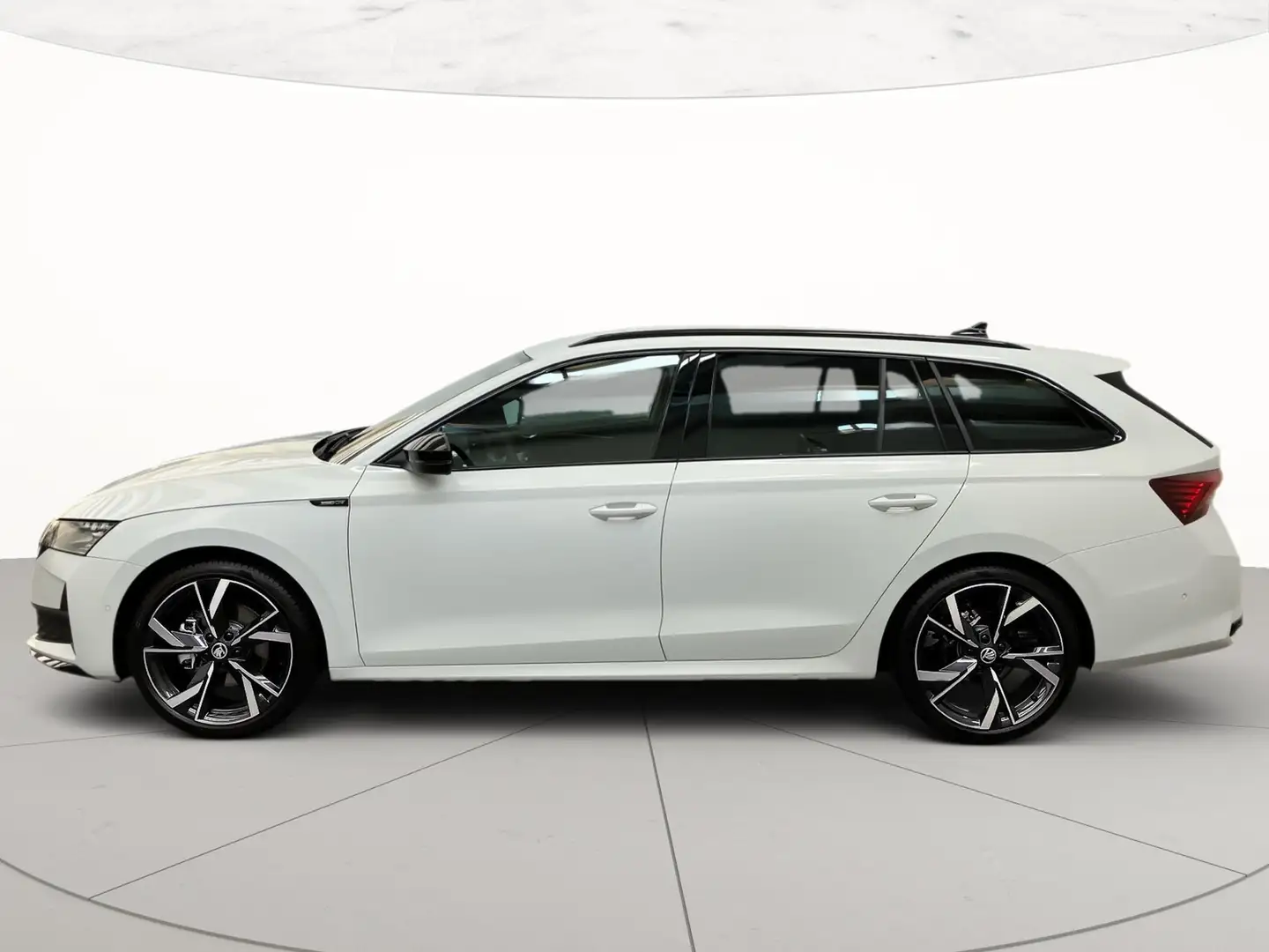 Skoda Octavia wagon 2.0 tdi sportline 150cv dsg Bianco - 2