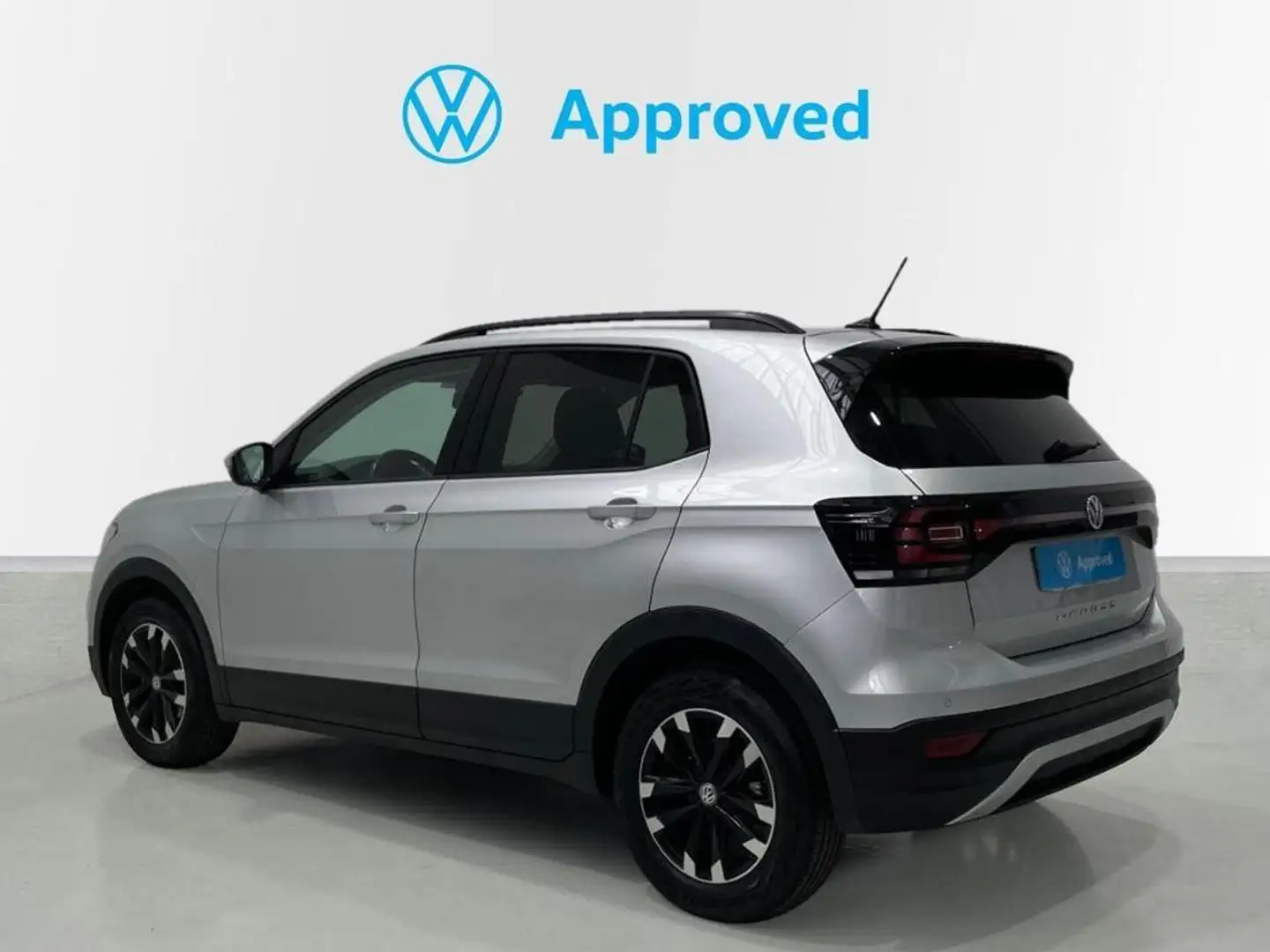 Volkswagen T-Cross 1.0 TSI Advance DSG7 85kW Plateado - 2