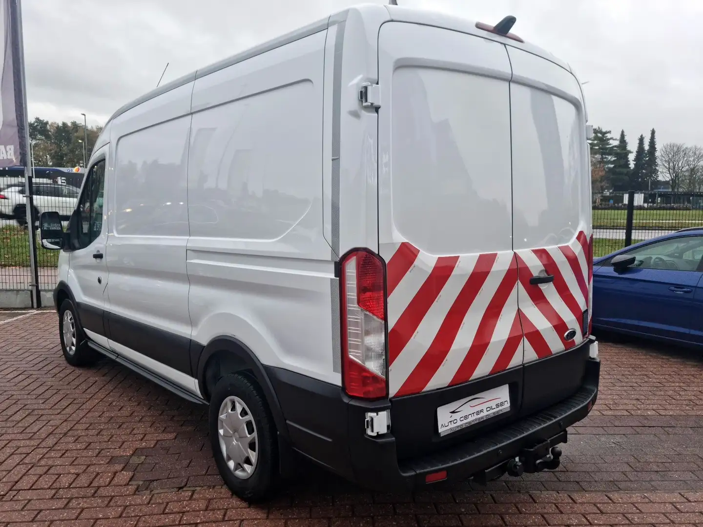 Ford Transit 2.0 TDCI 75 000 KM L2H2 130 pk Wit - 2