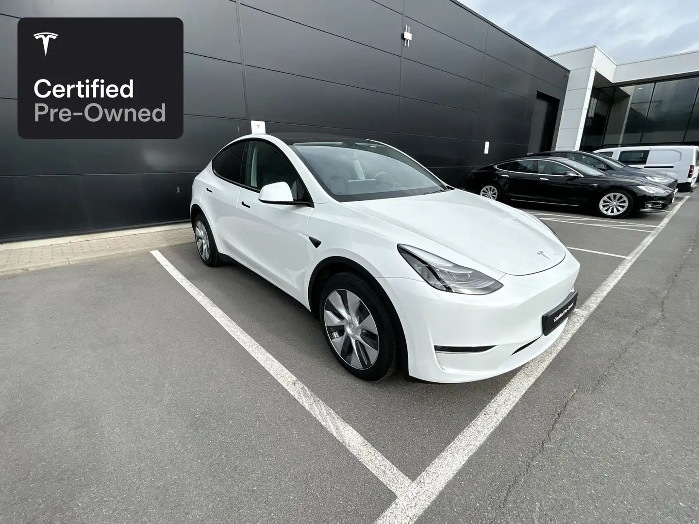 Tesla Model Y Long Range AWD “Certified Pre-Owned” Blanc - 2
