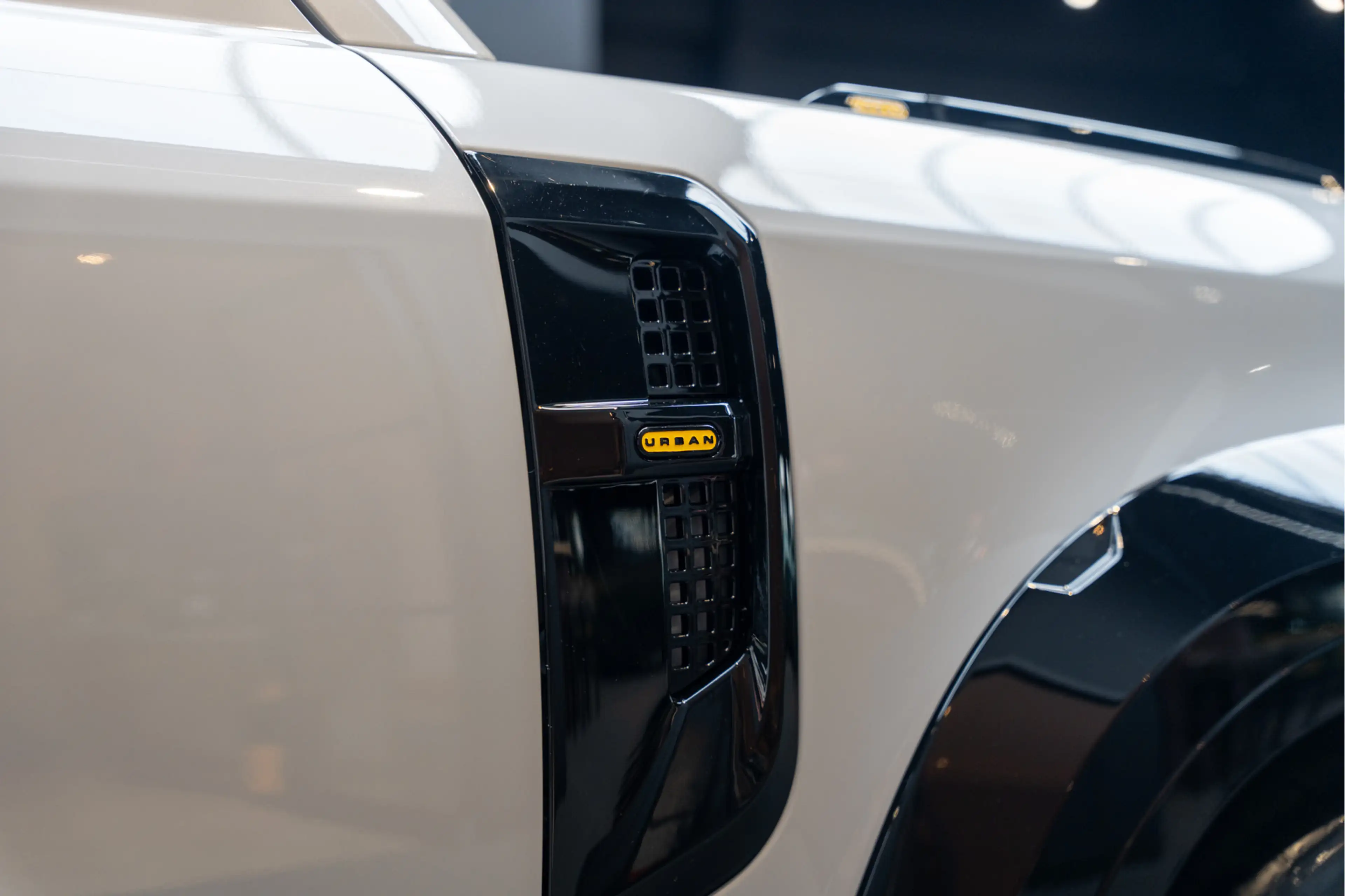 Land Rover Defender 110 P300e X Urban Automotive Yellow Accents 2.0 P3 — photo 18