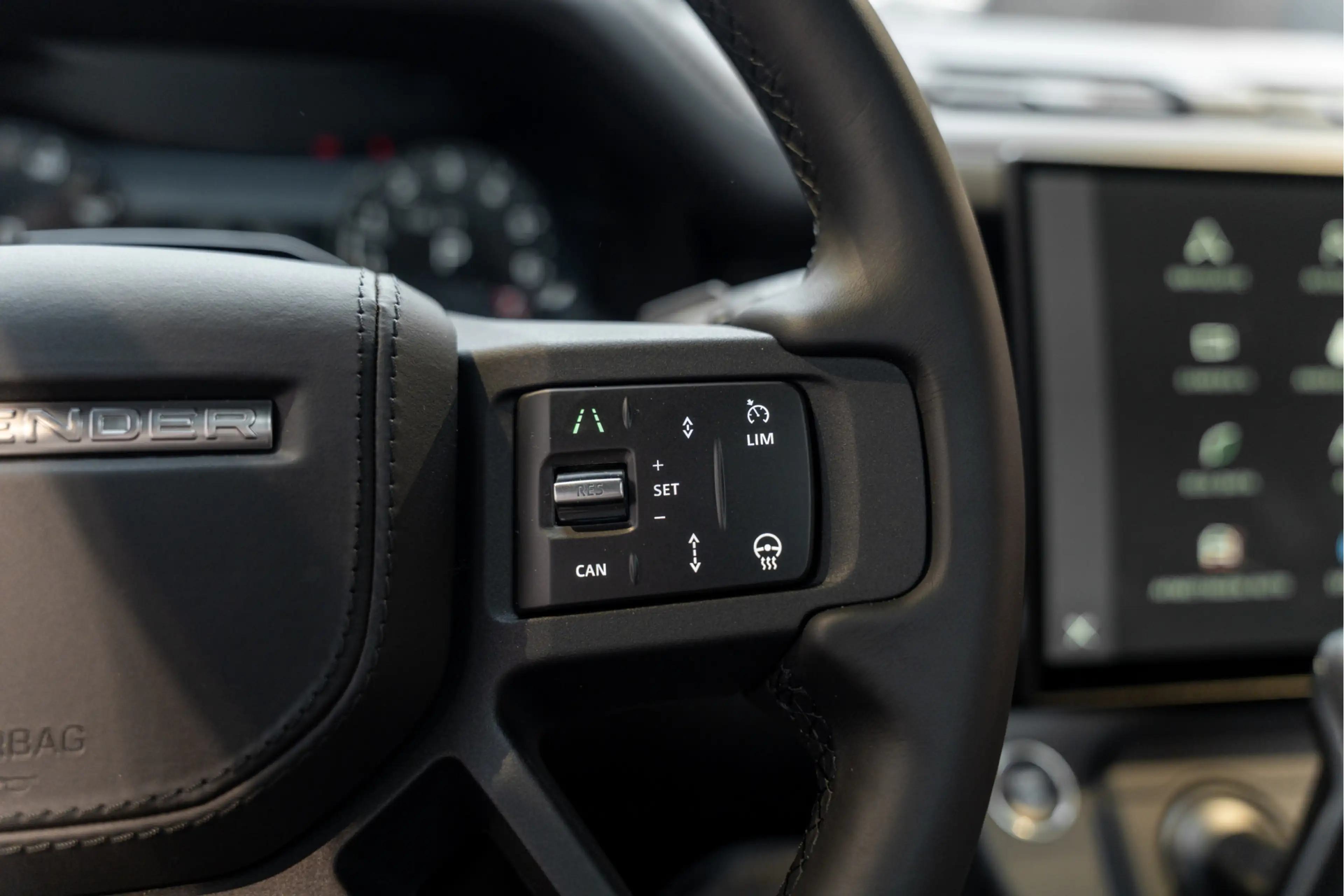Land Rover Defender 110 P300e X Urban Automotive Yellow Accents 2.0 P3 — photo 44