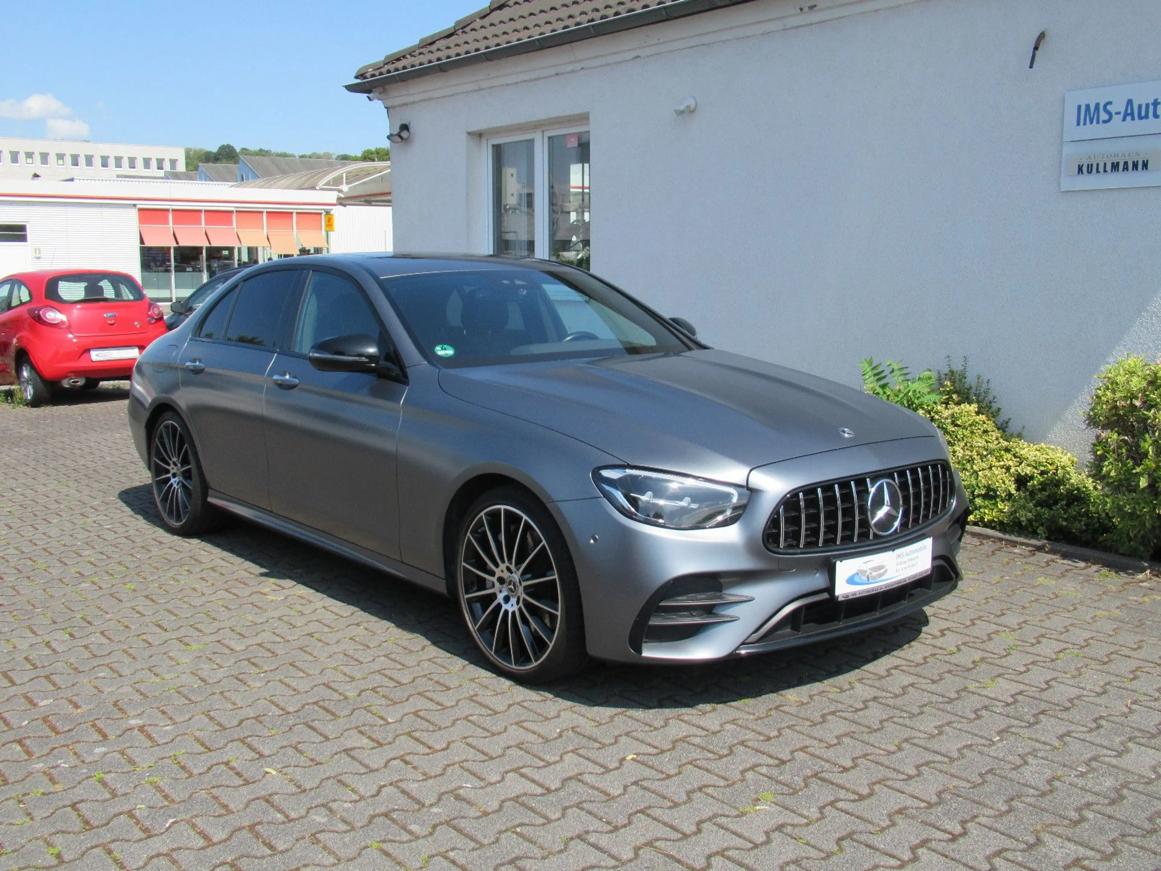 Mercedes-Benz E 400 d 4Matic Limousine*AMG*Navi*SHZ*Schiebed* — photo 8