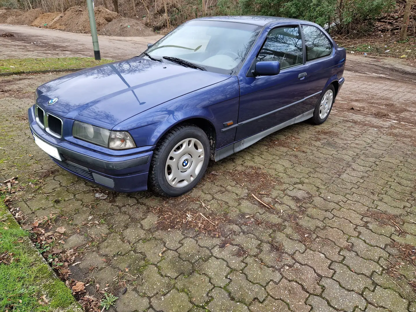 BMW 318 3er E36 318ti compact Bleu - 1