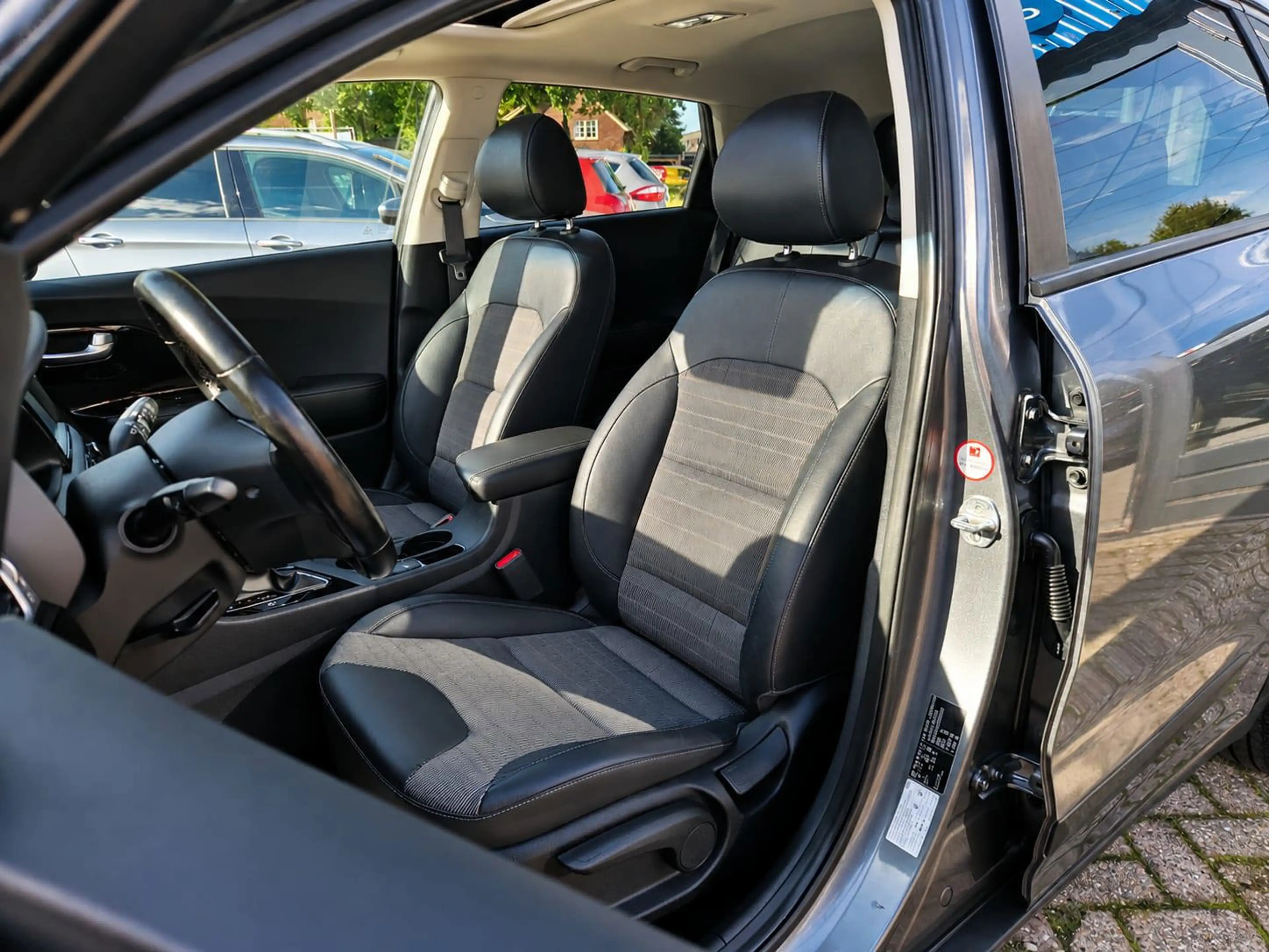 Kia Niro 1.6 GDi Hybrid Edition Panoramadak Trekhaak Stuurv — photo 9