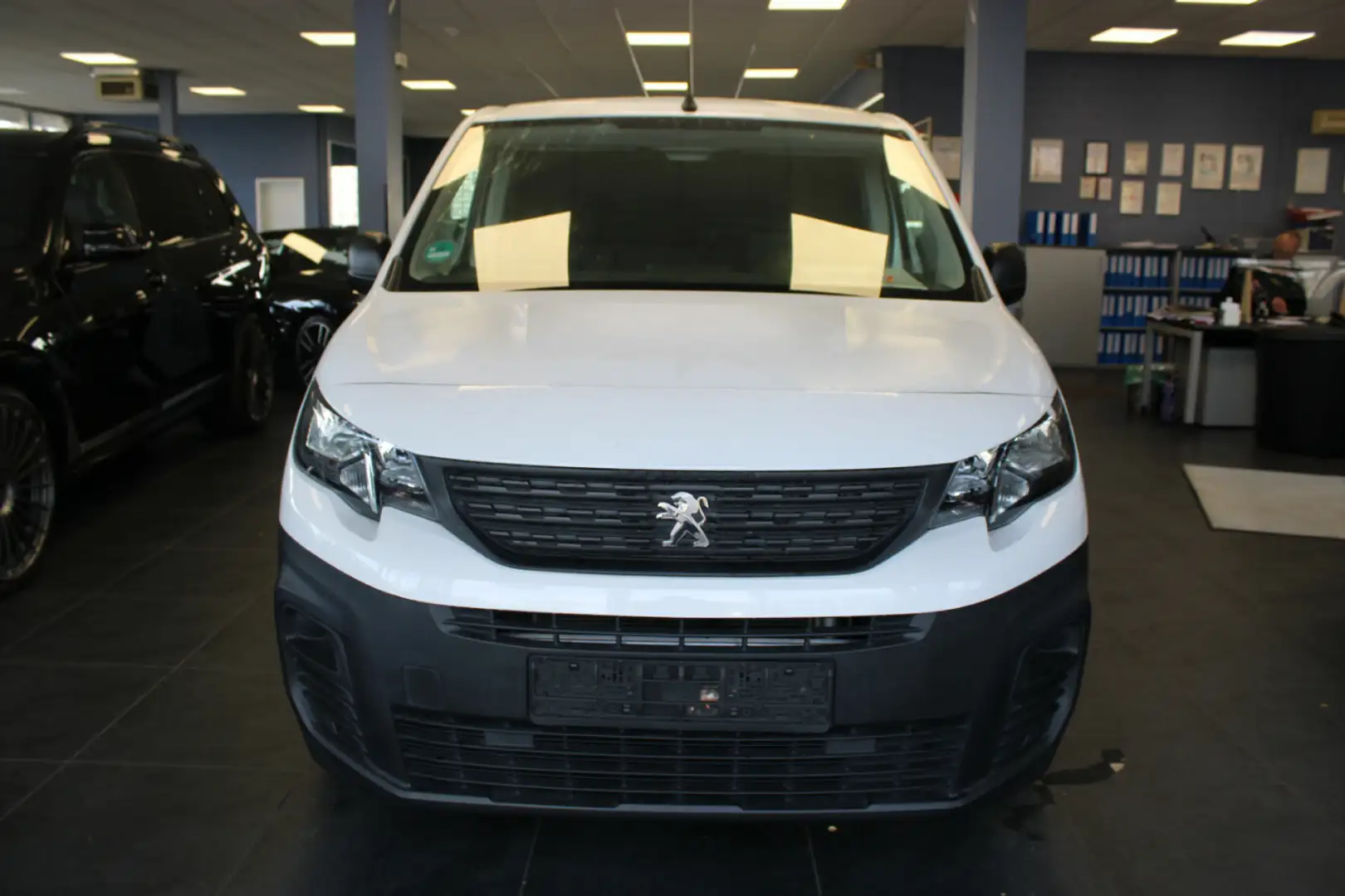 Peugeot Partner 1.5 BlueHDi 75 L1 Pro Weiß - 2