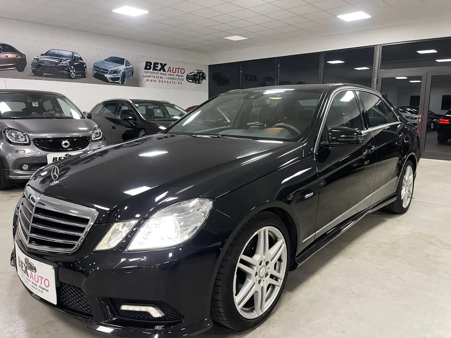 Mercedes-Benz E 200 CDI*1ERPROP*70000KM*PACK AMG*GARANTIE12MOIS*CUIR* Noir - 1