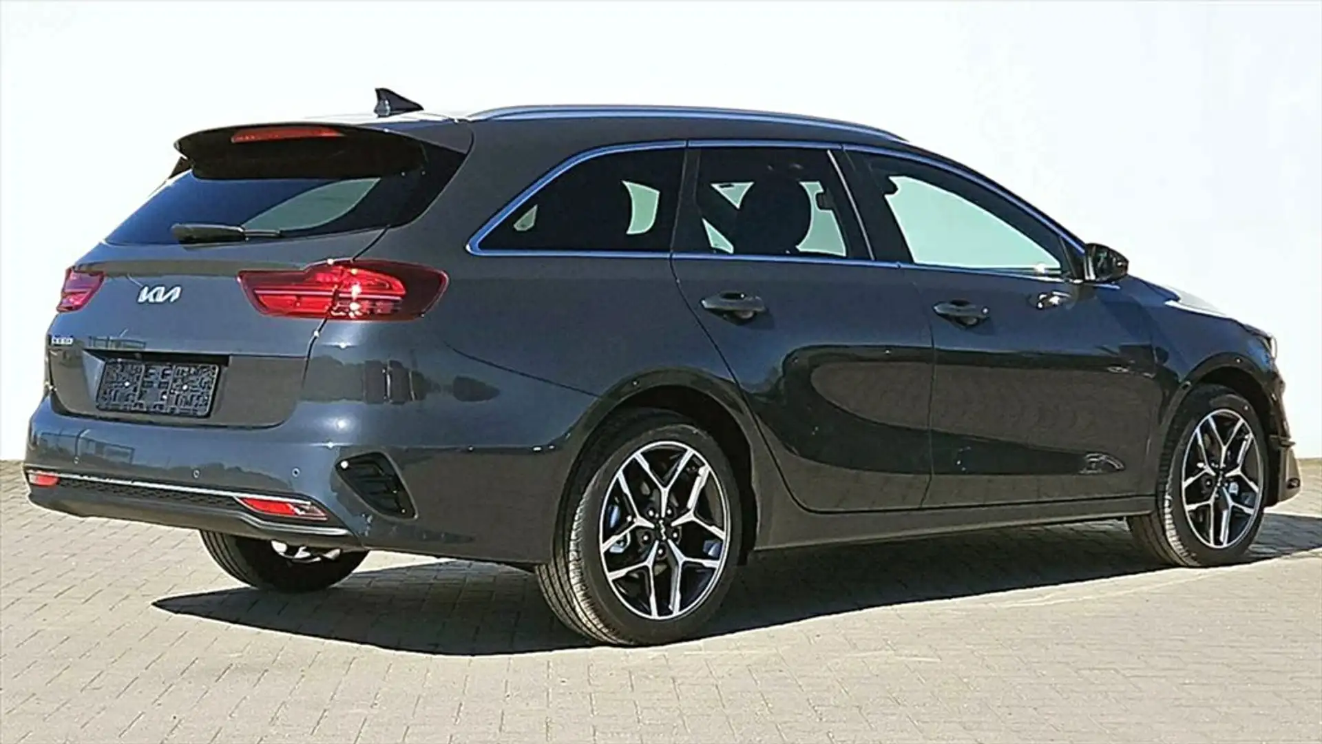 Kia Ceed SW / cee'd SW Ceed III Sportswagon 1,5 T-GDi Autom Top Keyless Gris - 2