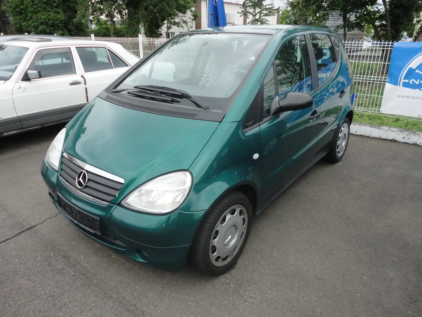 Mercedes-Benz A 140 Classic Vert - 1