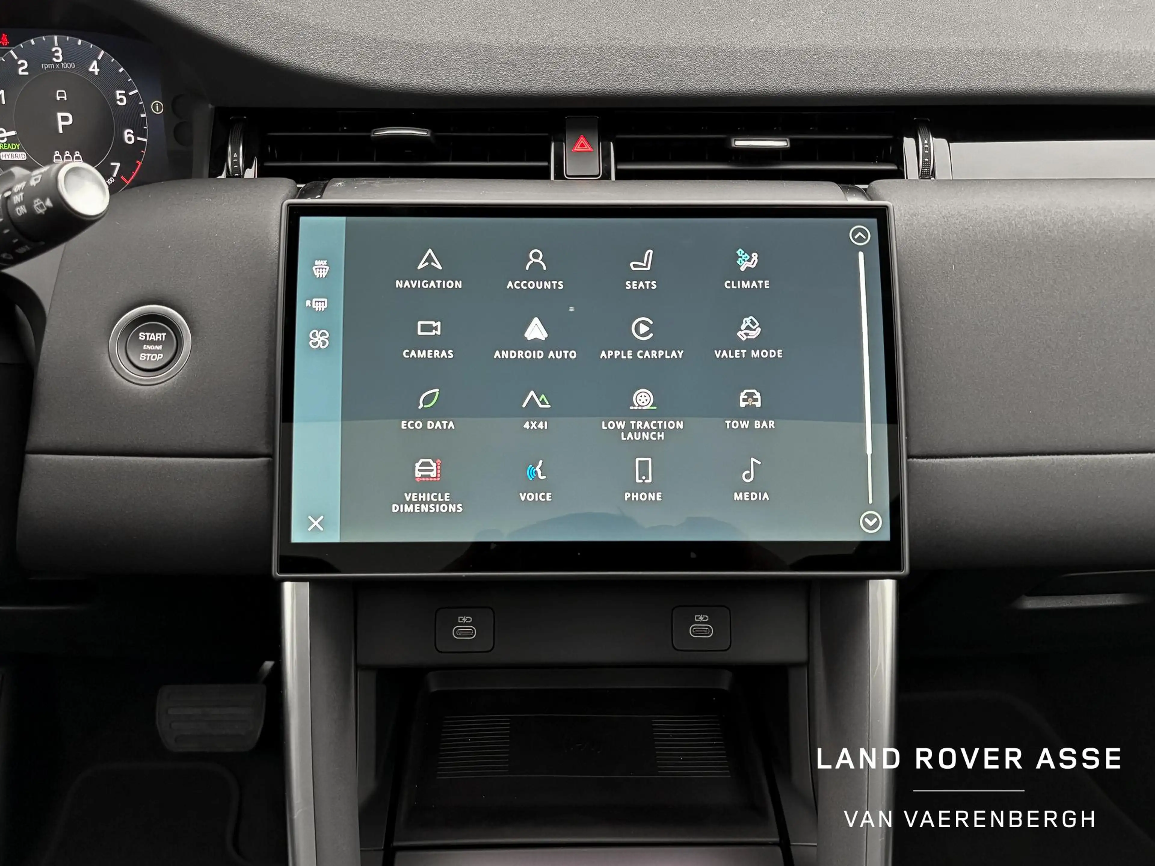 Land Rover Discovery Sport P270e S AWD — photo 13