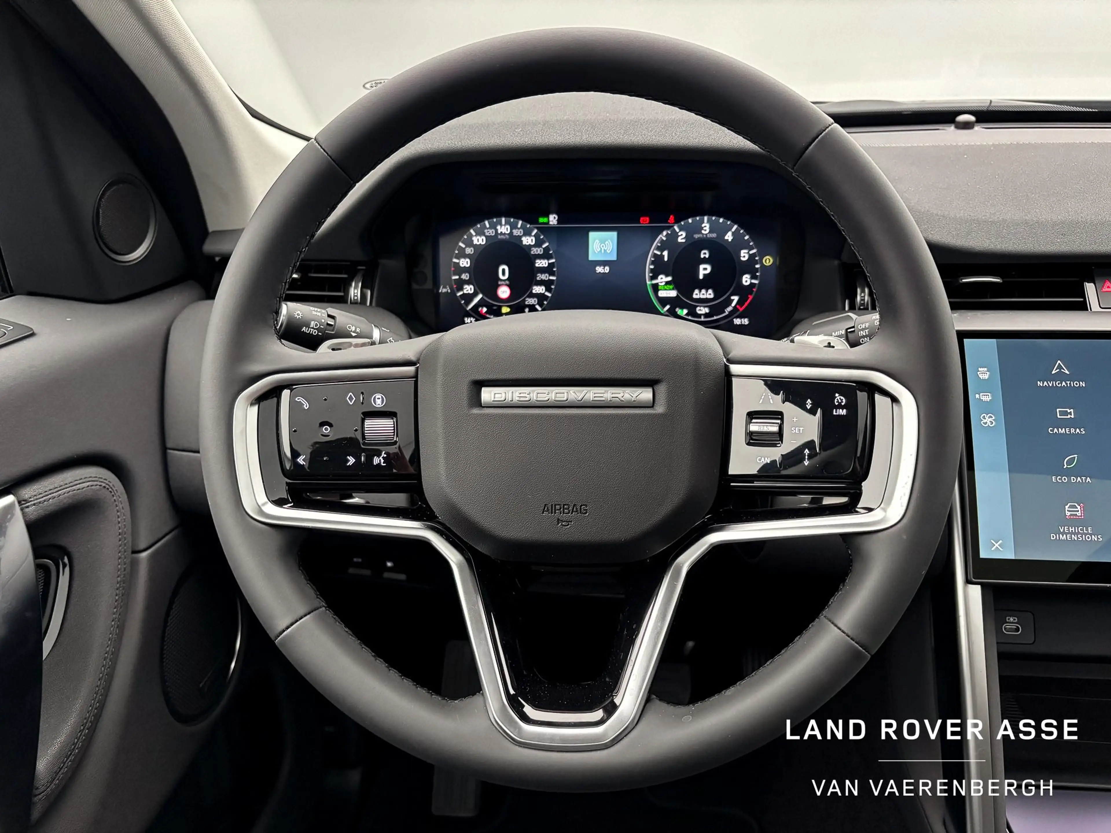 Land Rover Discovery Sport P270e S AWD — photo 12