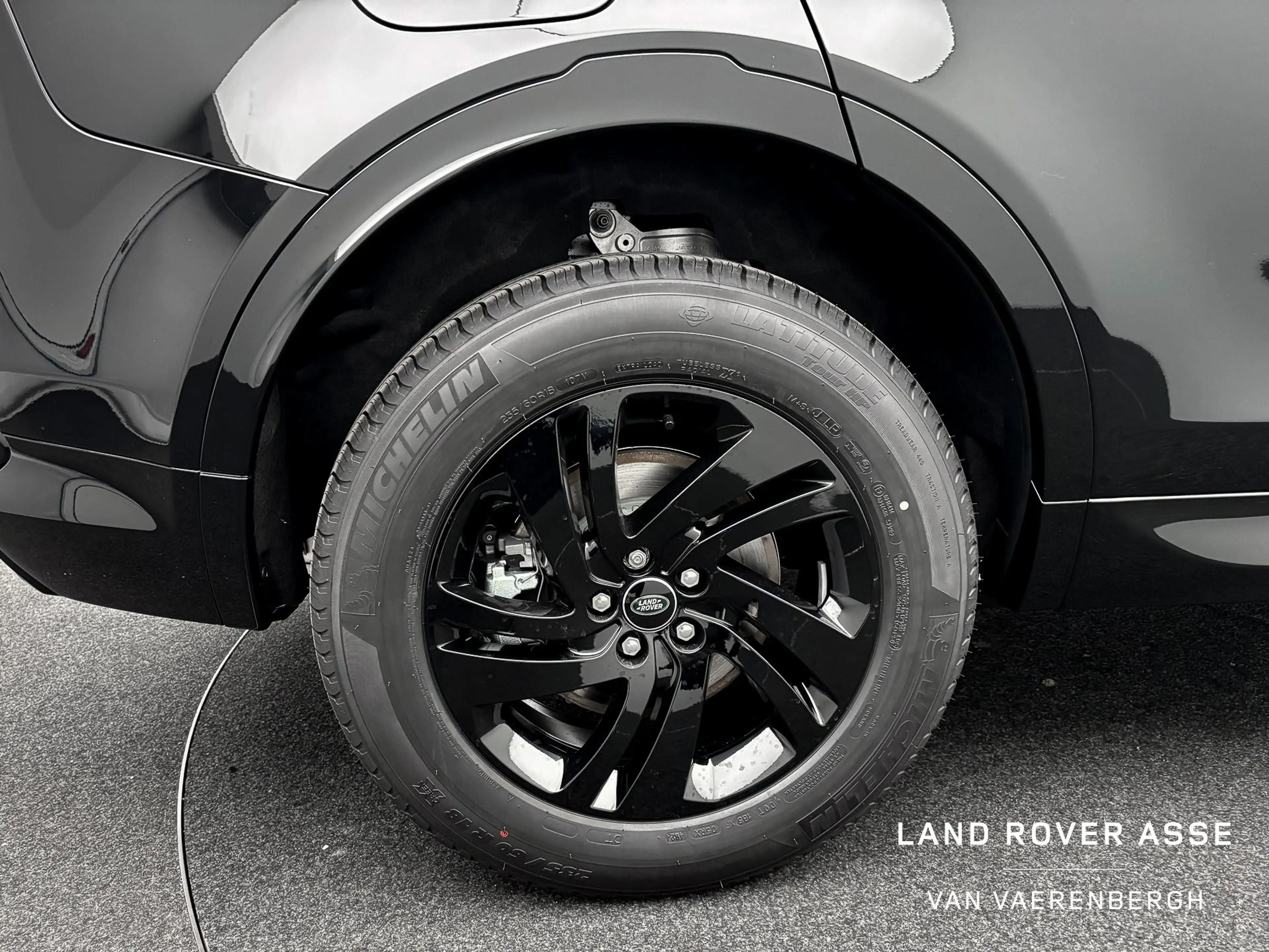 Land Rover Discovery Sport P270e S AWD — photo 8