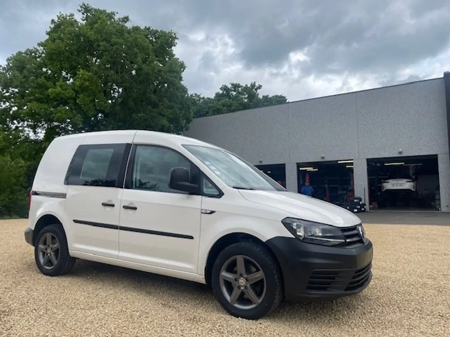 Volkswagen Caddy 2L TDI BLUEMOTION/ TVA RECUPERABLE Blanc - 2