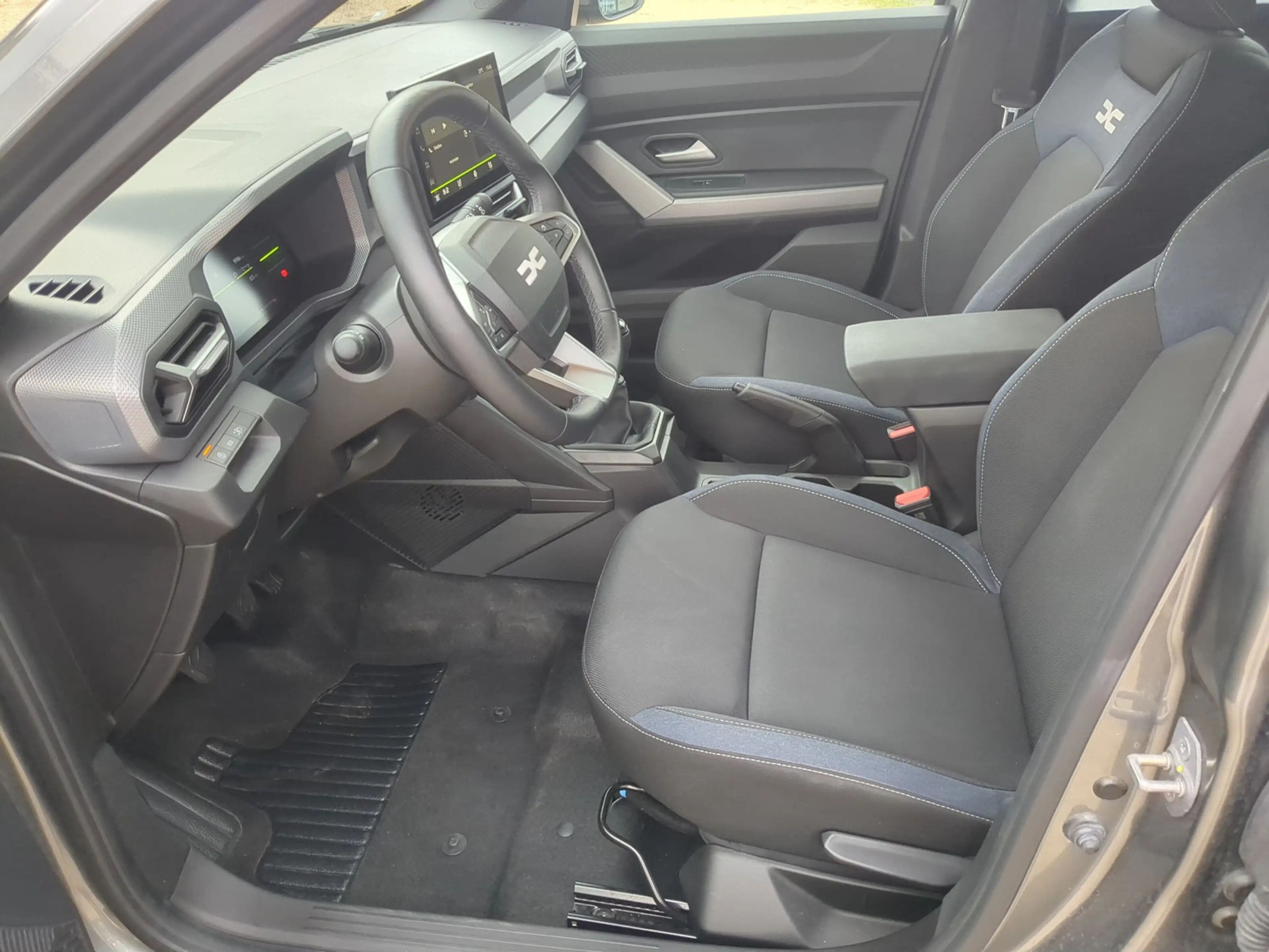 Dacia Duster TCe 140 Expression SHZ+LKHZ+RFK — photo 5