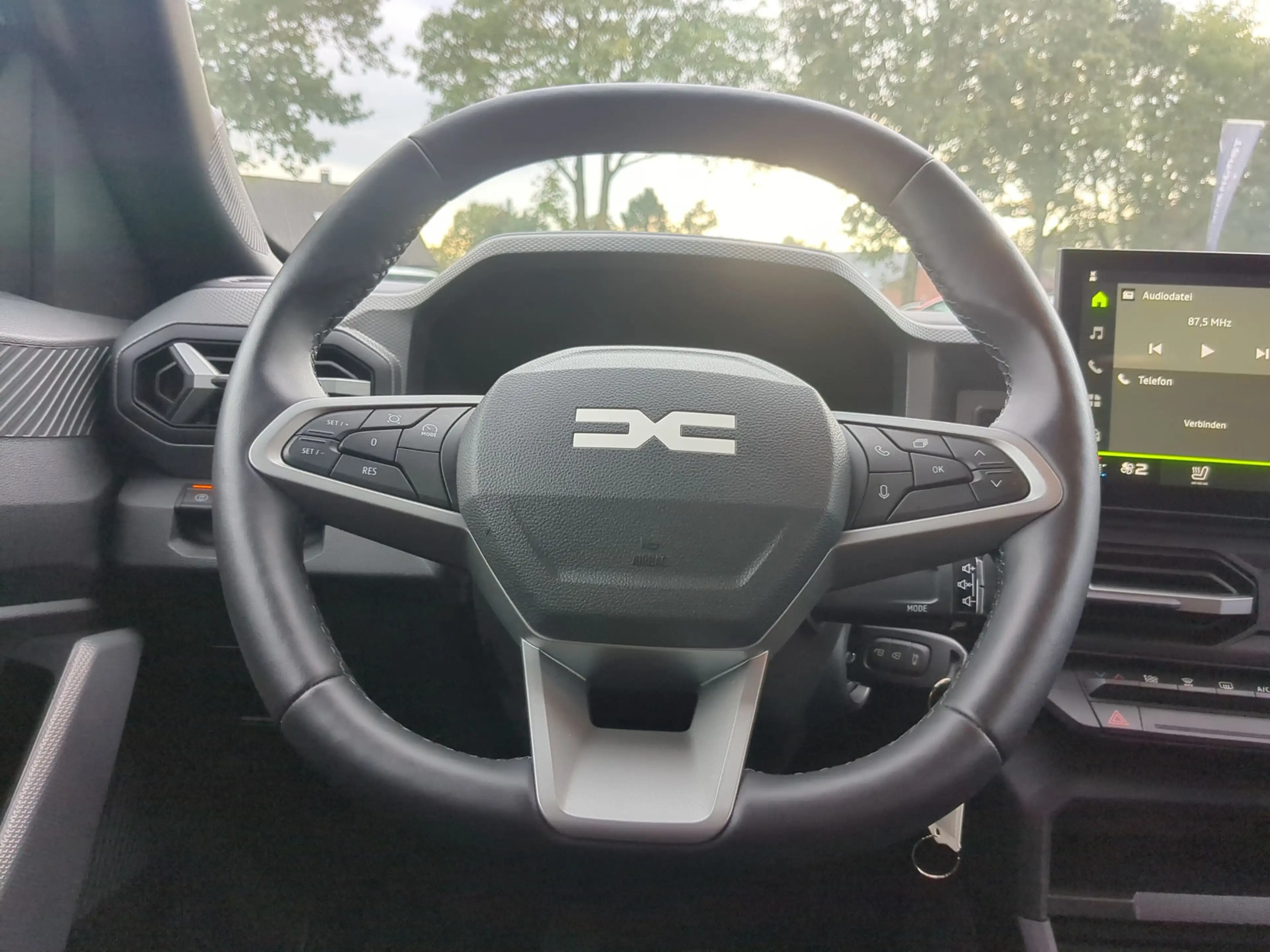 Dacia Duster TCe 140 Expression SHZ+LKHZ+RFK — photo 7