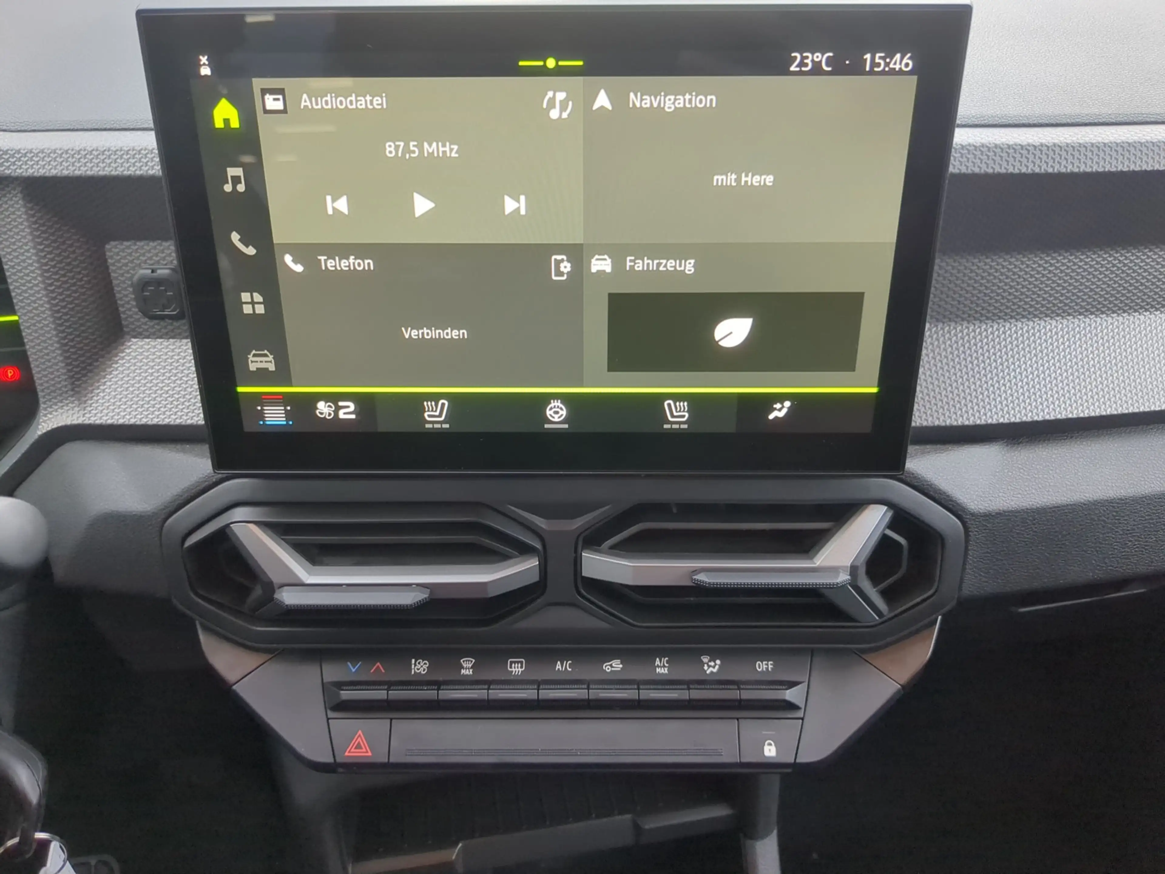 Dacia Duster TCe 140 Expression SHZ+LKHZ+RFK — photo 11