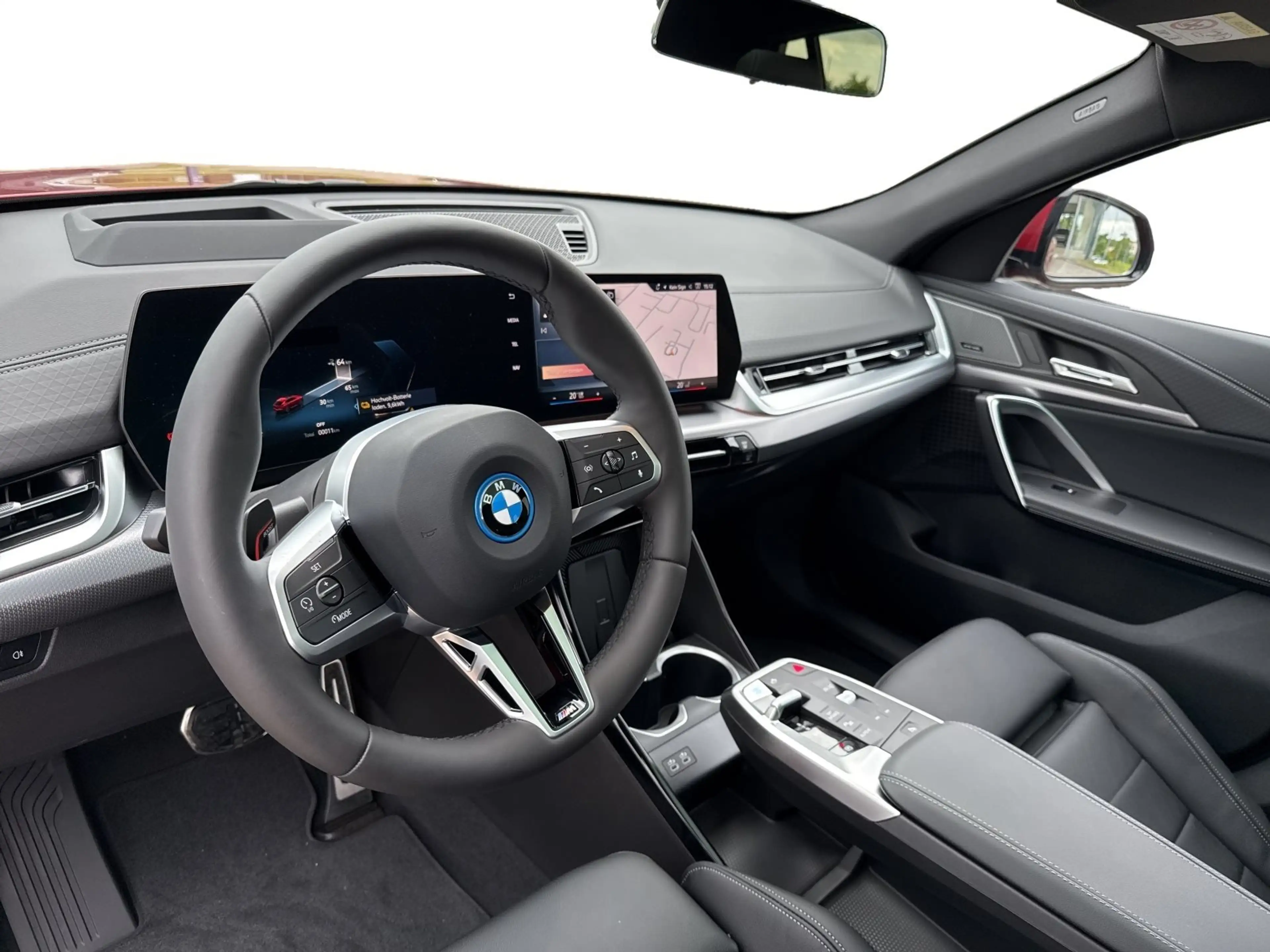 BMW iX2 xDrive30 360° STANDHZ HEAD-UP PANO RFK HIFI — photo 10