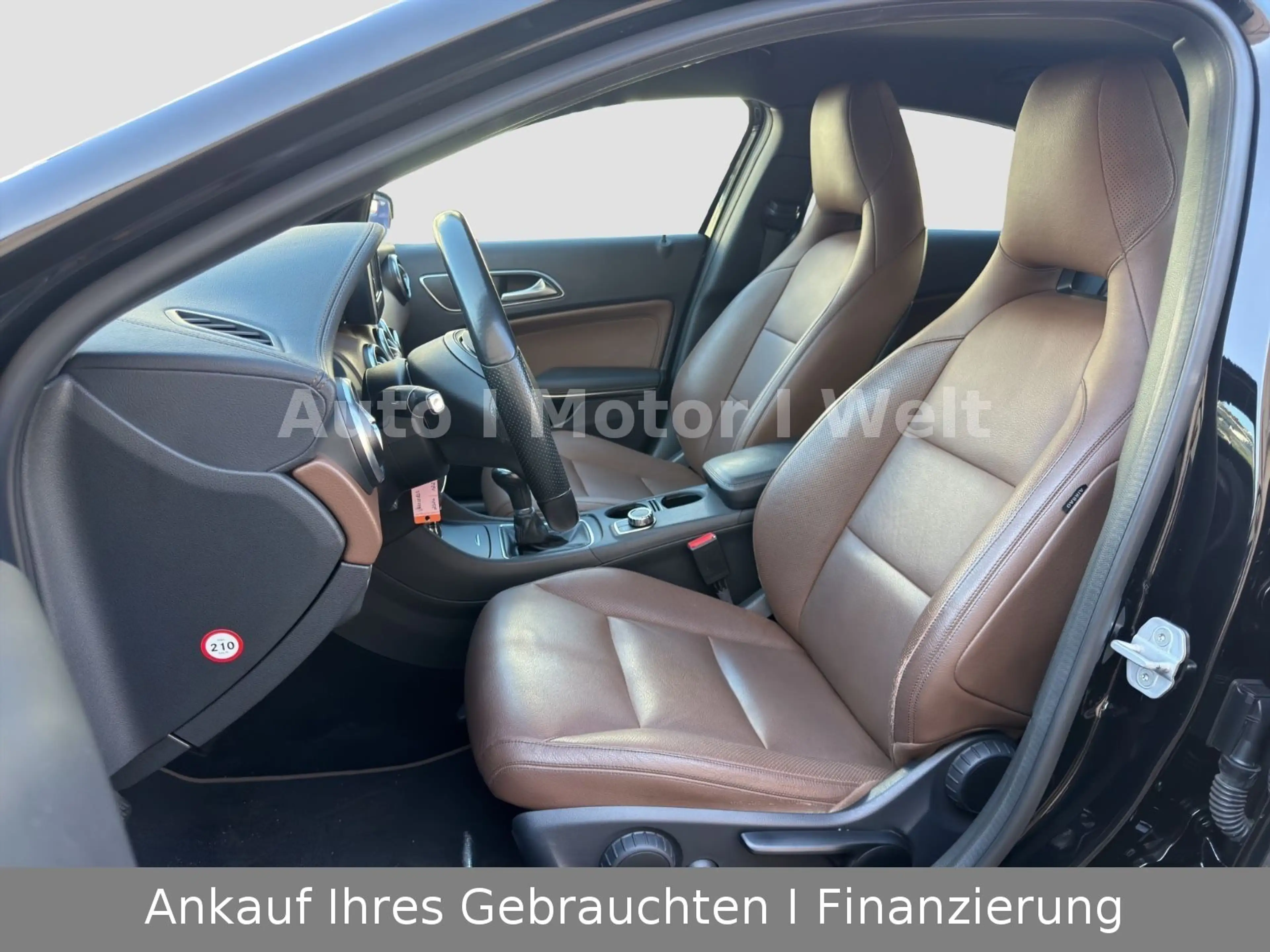 Mercedes-Benz A 180 A A 180 BlueEfficiency LEDER/NAV/SHZ/KLIMA — photo 13