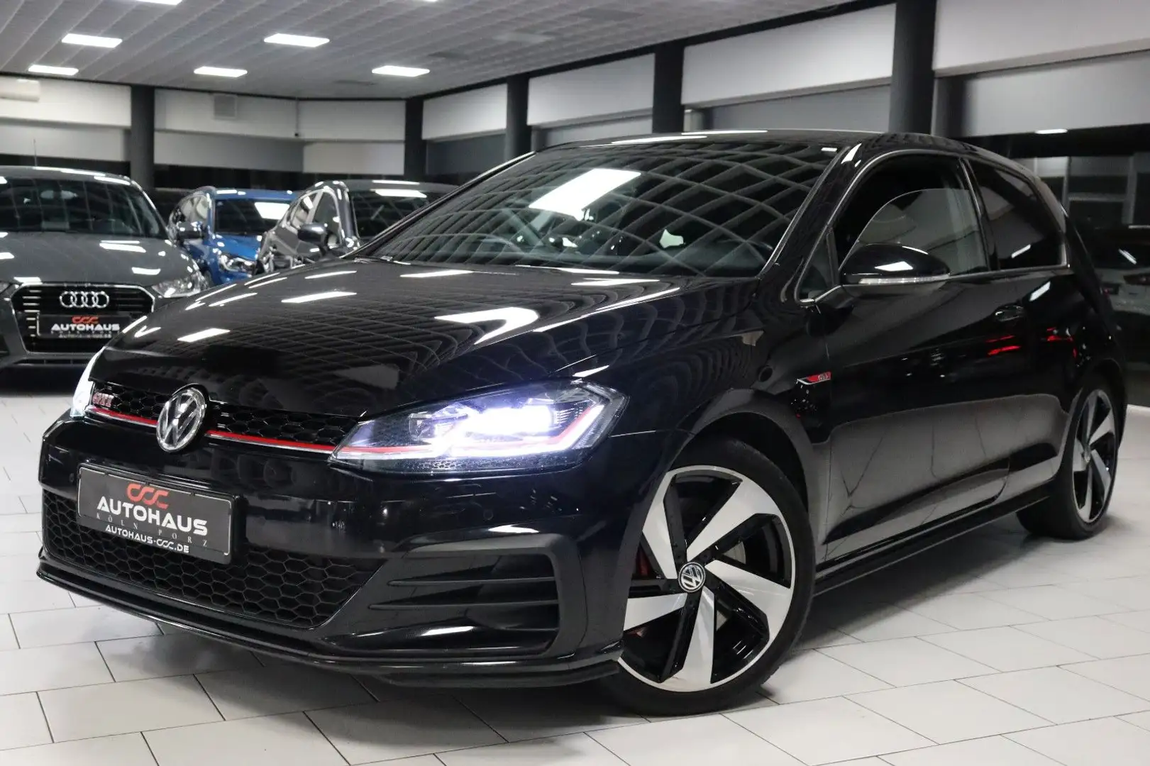 Volkswagen Golf VII Lim. GTI 2.0 TSI Performance Virtual Schwarz - 1