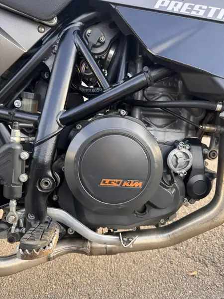KTM 690 SMC - foto 5