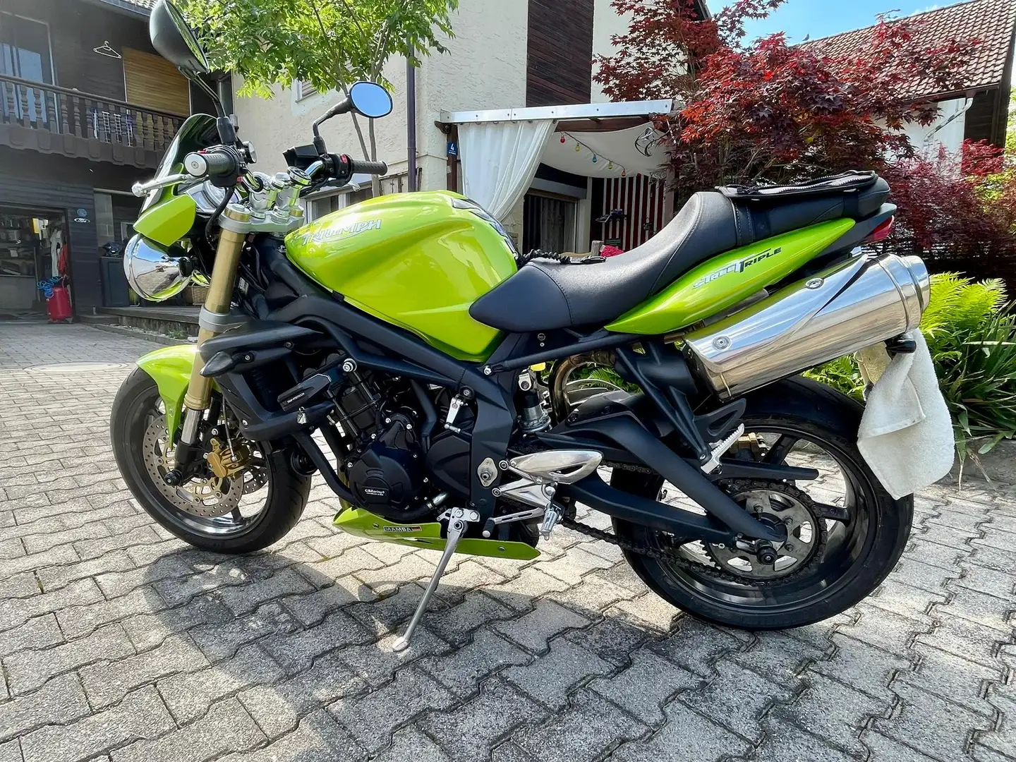 Triumph Street Triple 675 - 2
