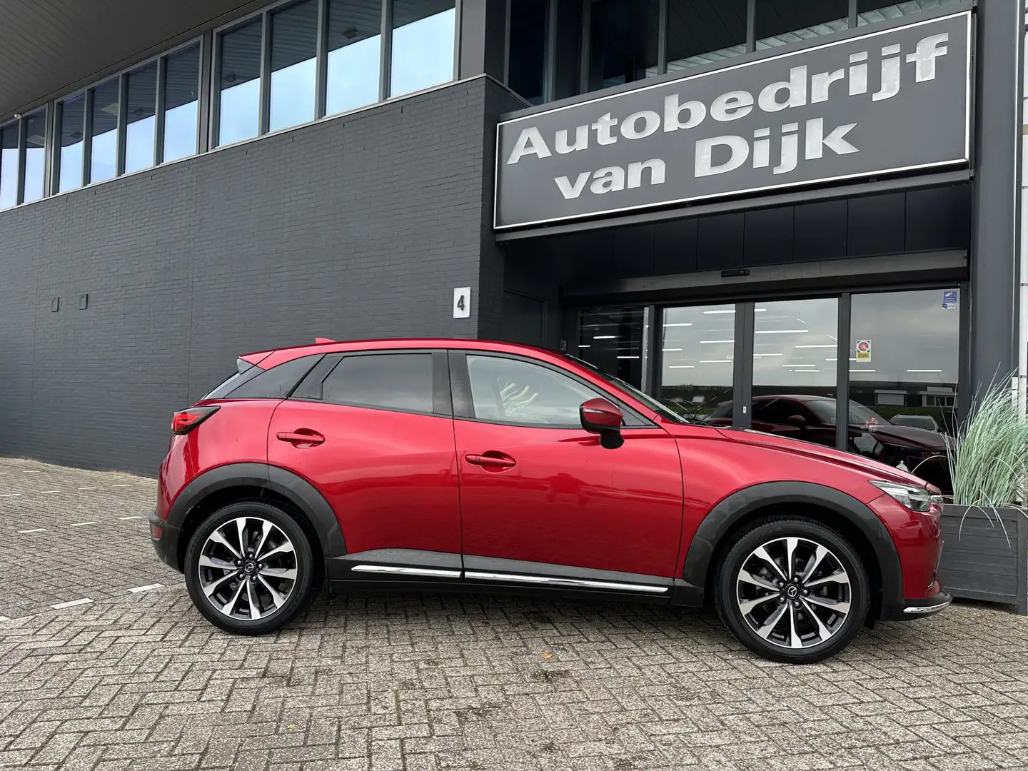 Mazda CX-3 2.0 Autom.GT-M Trekhaak Navi Camera Leer Rood - 2