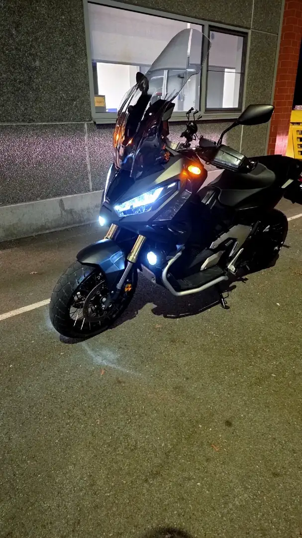 Honda X-ADV Noir - 2