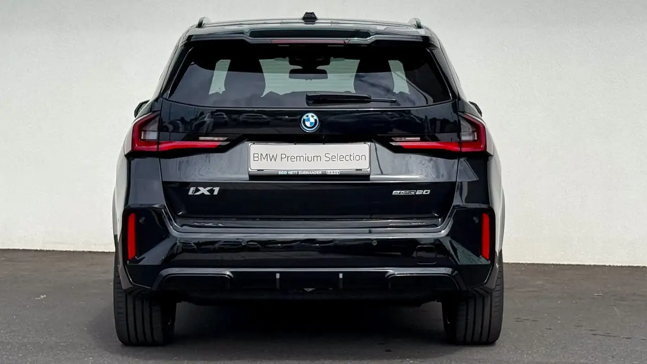 BMW iX1 2026