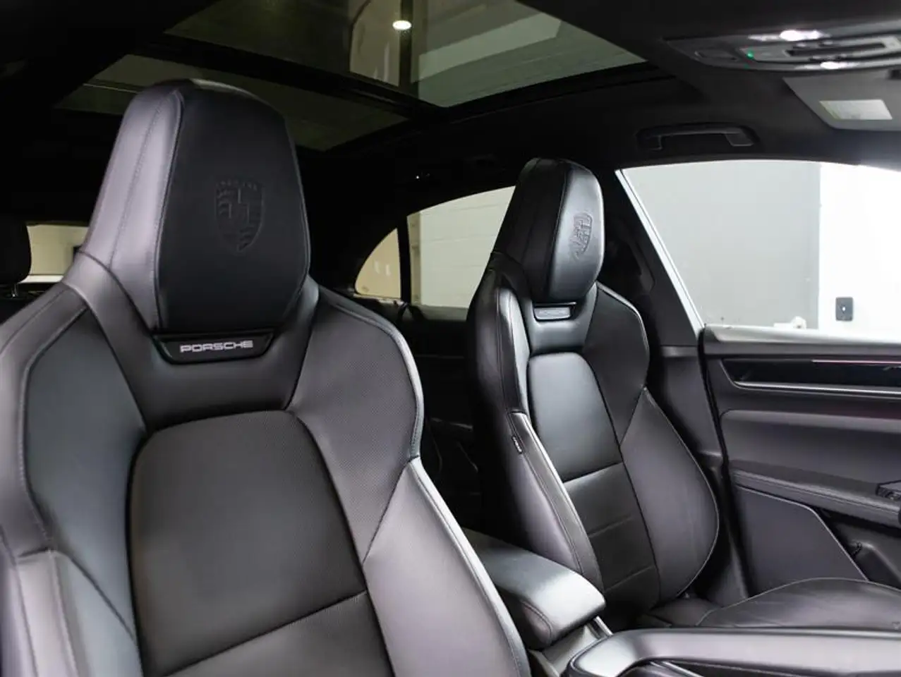 Porsche Macan снимка Porsche Macan