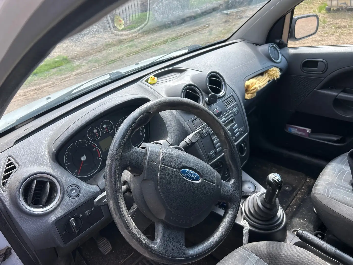 Ford Fiesta 3p 1.4 tdci Ghia - 2
