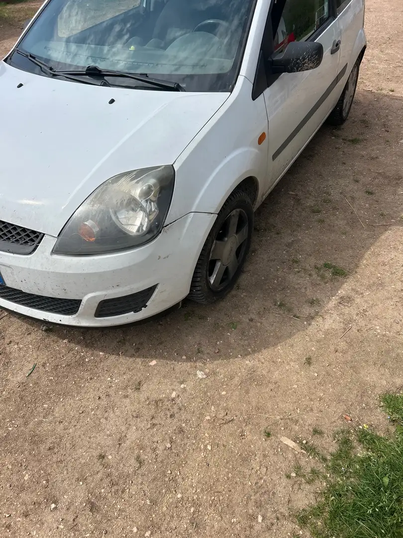 Ford Fiesta 3p 1.4 tdci Ghia - 1