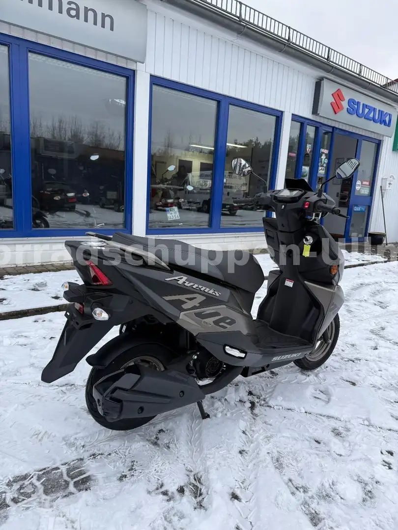 Suzuki Avenis 125 Negro - 2