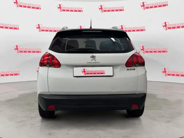 Peugeot 2008 view 3
