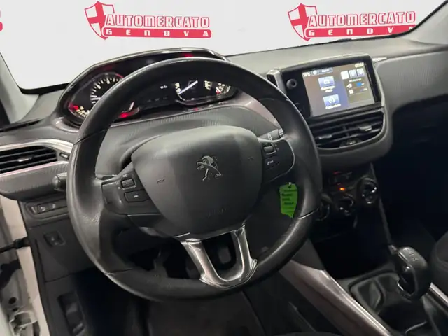 Peugeot 2008 view 10