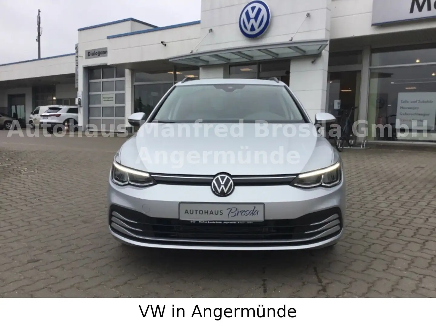 Volkswagen Golf VIII Variant Life WR Zilver - 2