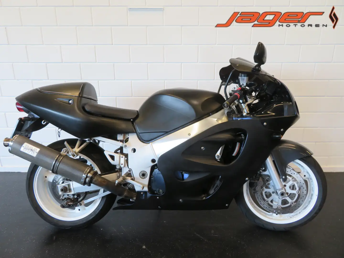 Suzuki GSX-R 600 GSXR GSX-R GIXXER! Zwart - 1