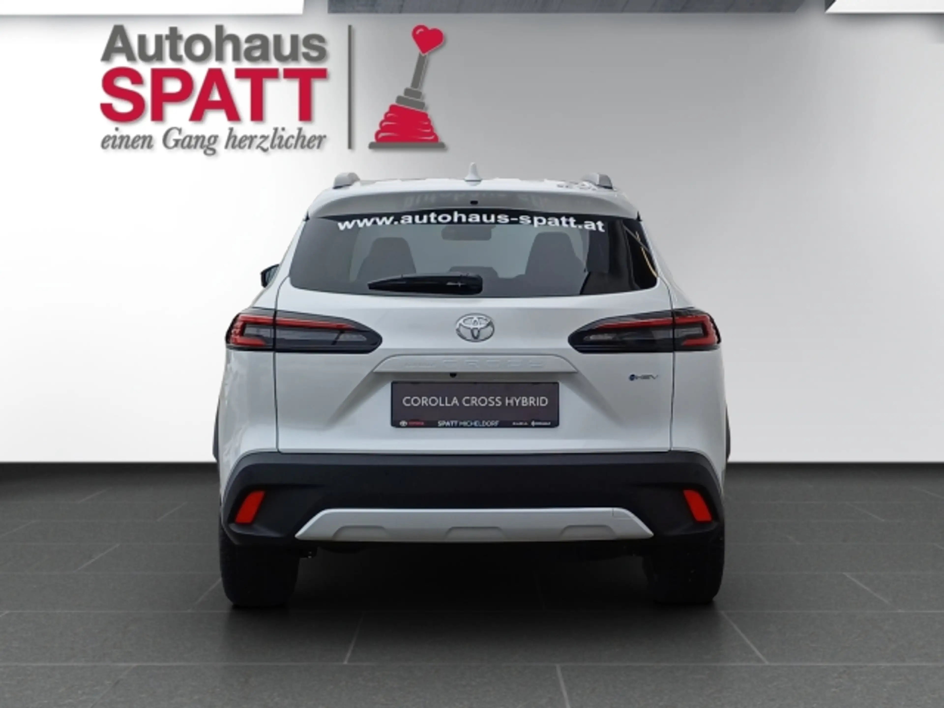 Toyota Corolla Cross 1,8 Hybrid Active Drive !! Jungwagen !! — photo 4