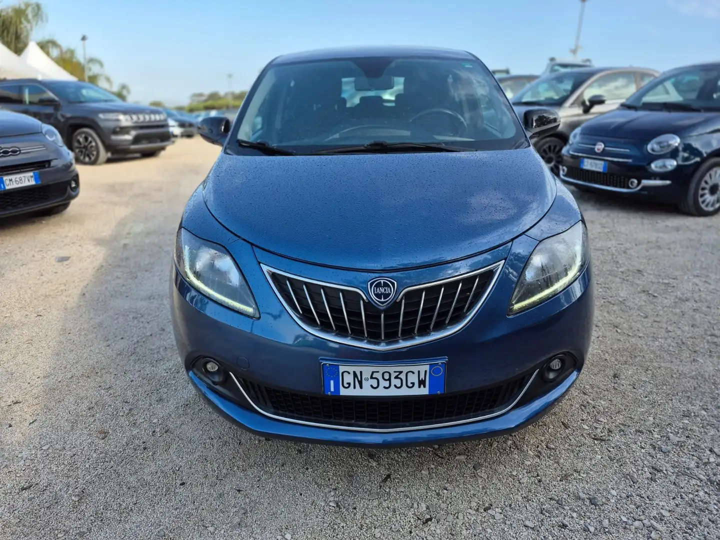 Lancia Ypsilon Ypsilon 1.0 firefly hybrid Gold Plus s Blau - 2