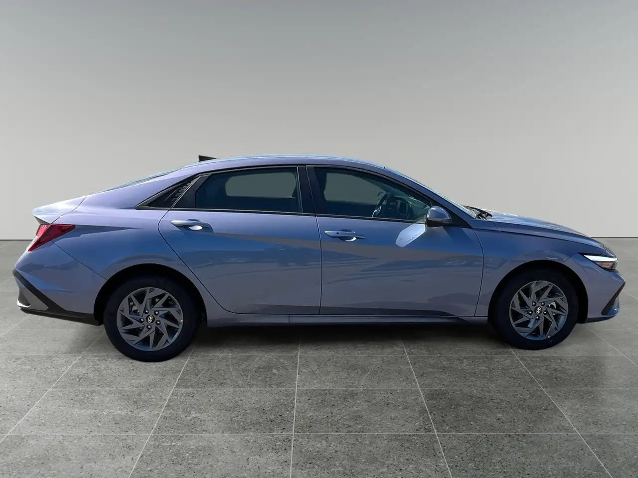 Hyundai ELANTRA снимка Hyundai ELANTRA