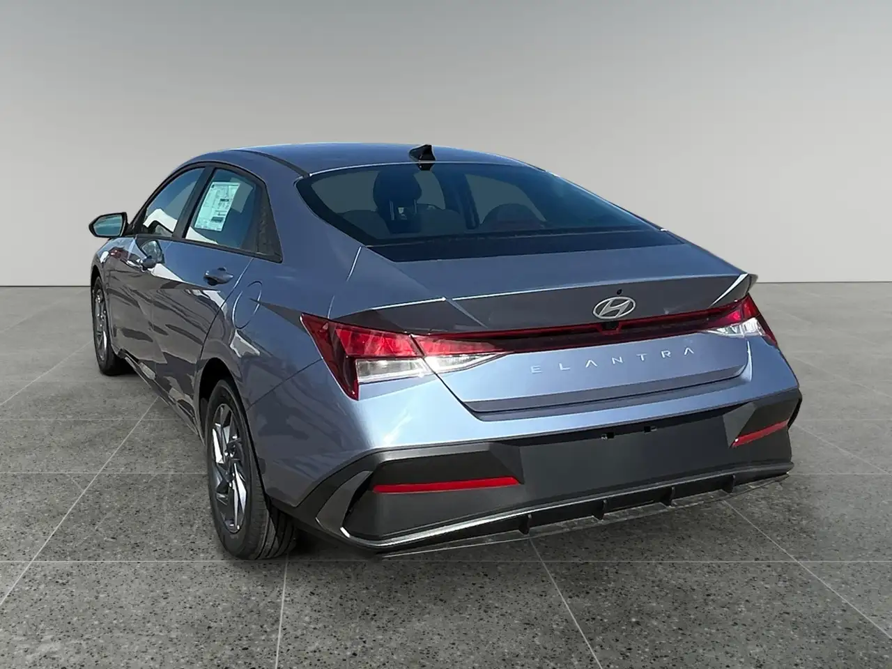 Hyundai ELANTRA снимка Hyundai ELANTRA