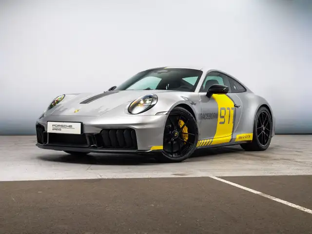 Porsche 911 Carrera GTS