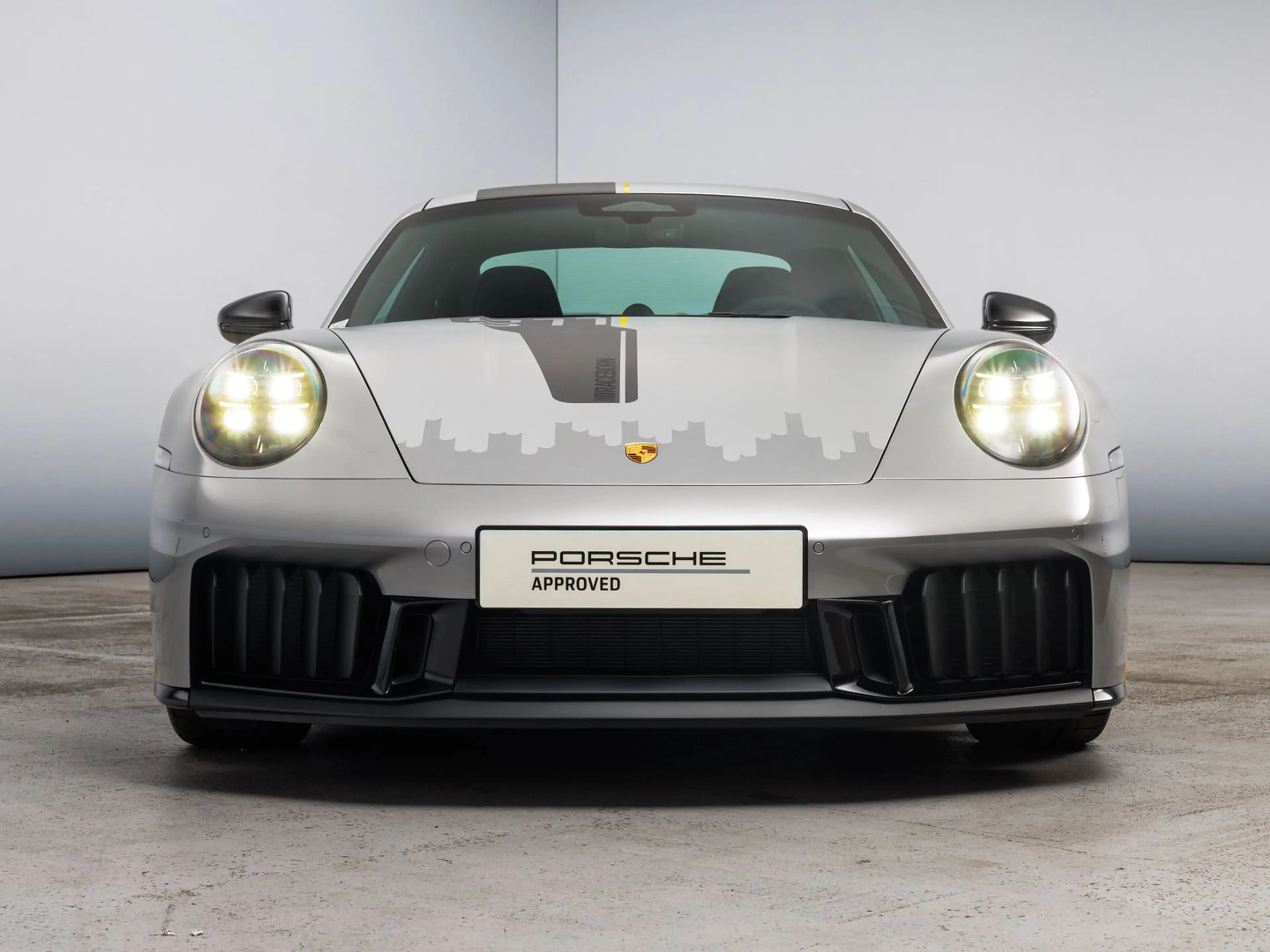 Porsche 911 Carrera GTS — photo 9