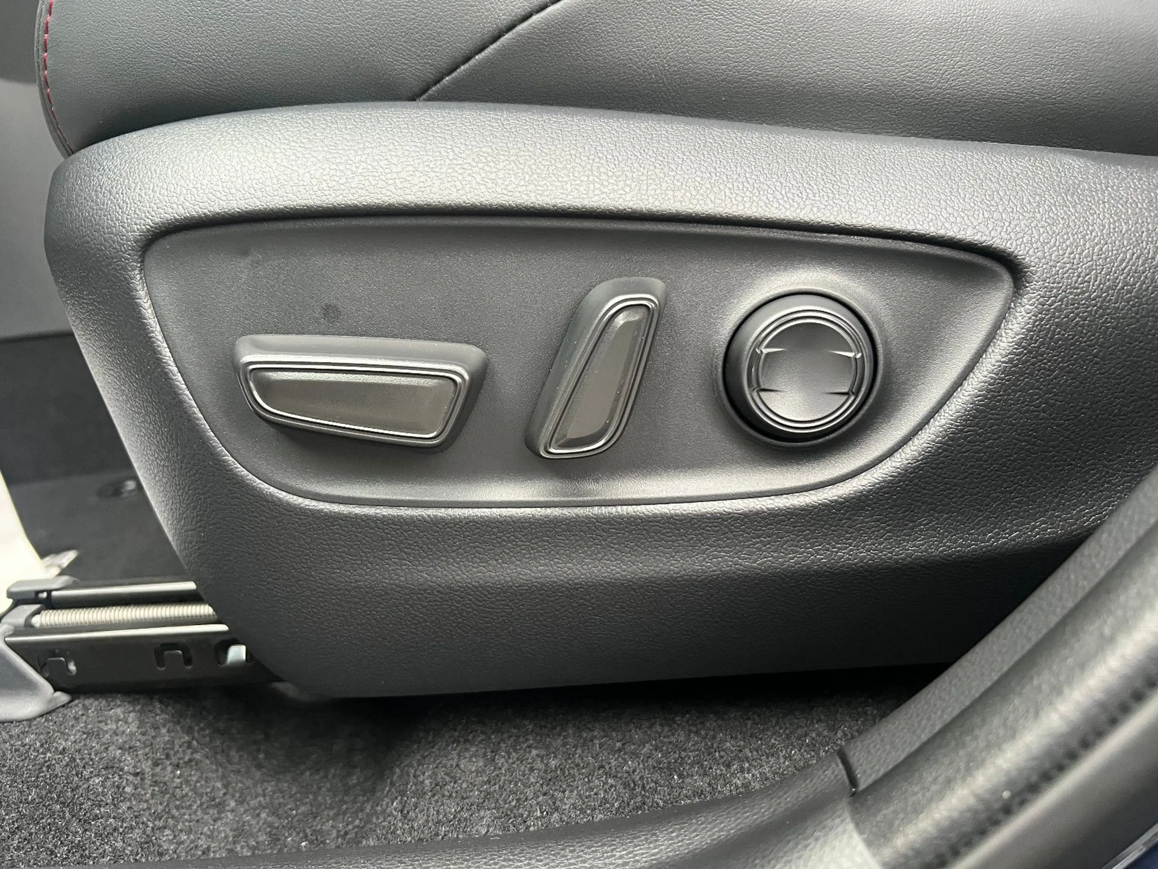 Suzuki Across Plug-In Hybrid Comfort+ LED SZHG — photo 8