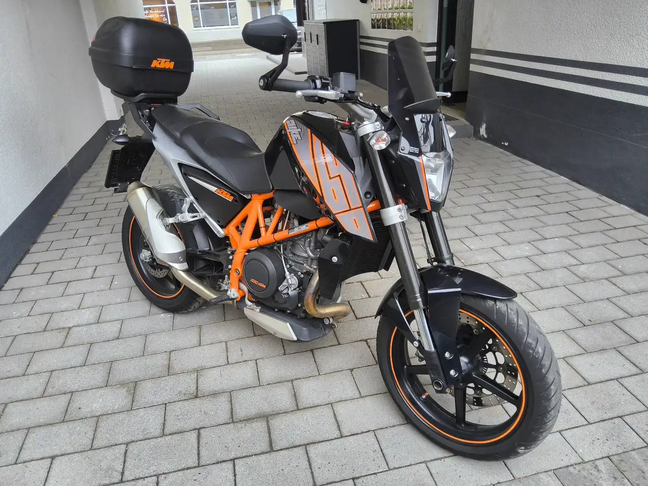 KTM 690 Duke